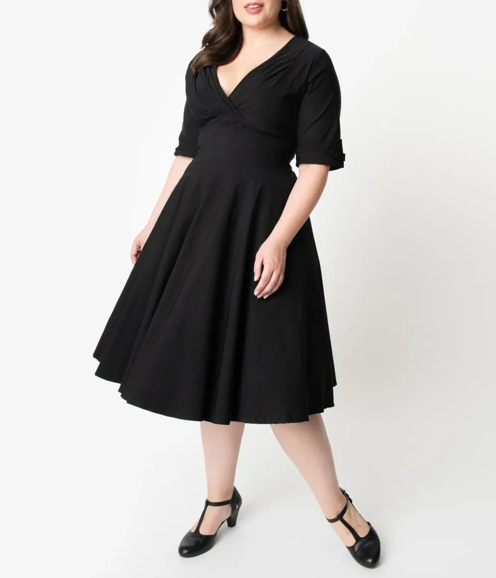 Vintage Plus Size Black Swing Dress With Sleeves