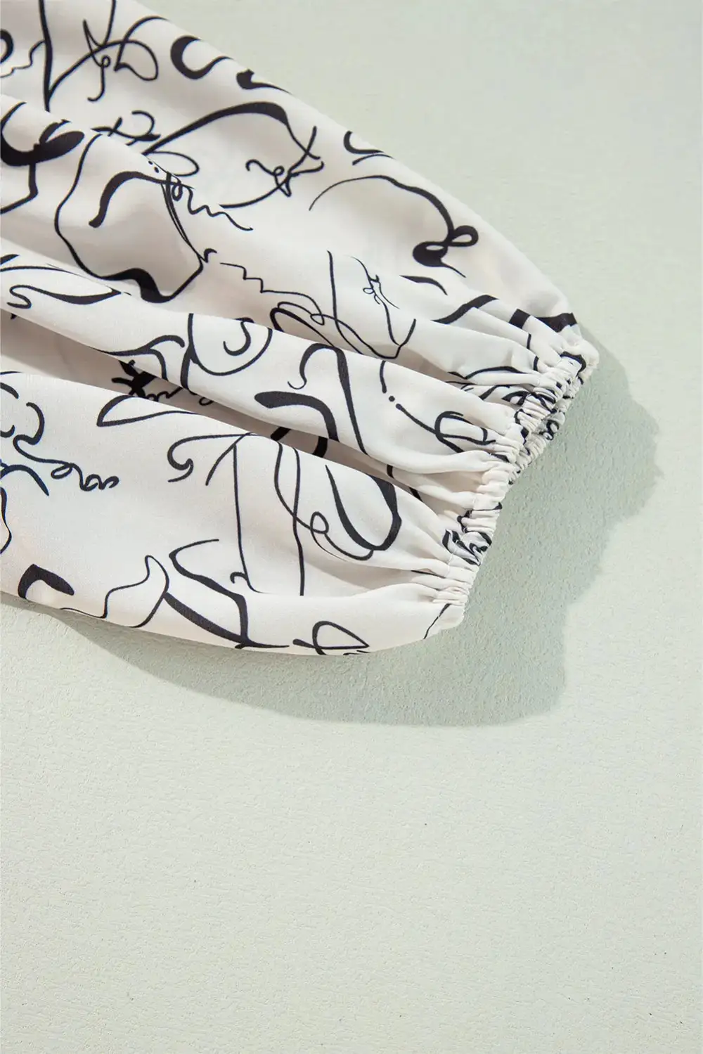 Abstract Print Crew Neck Puff Sleeve Blouse