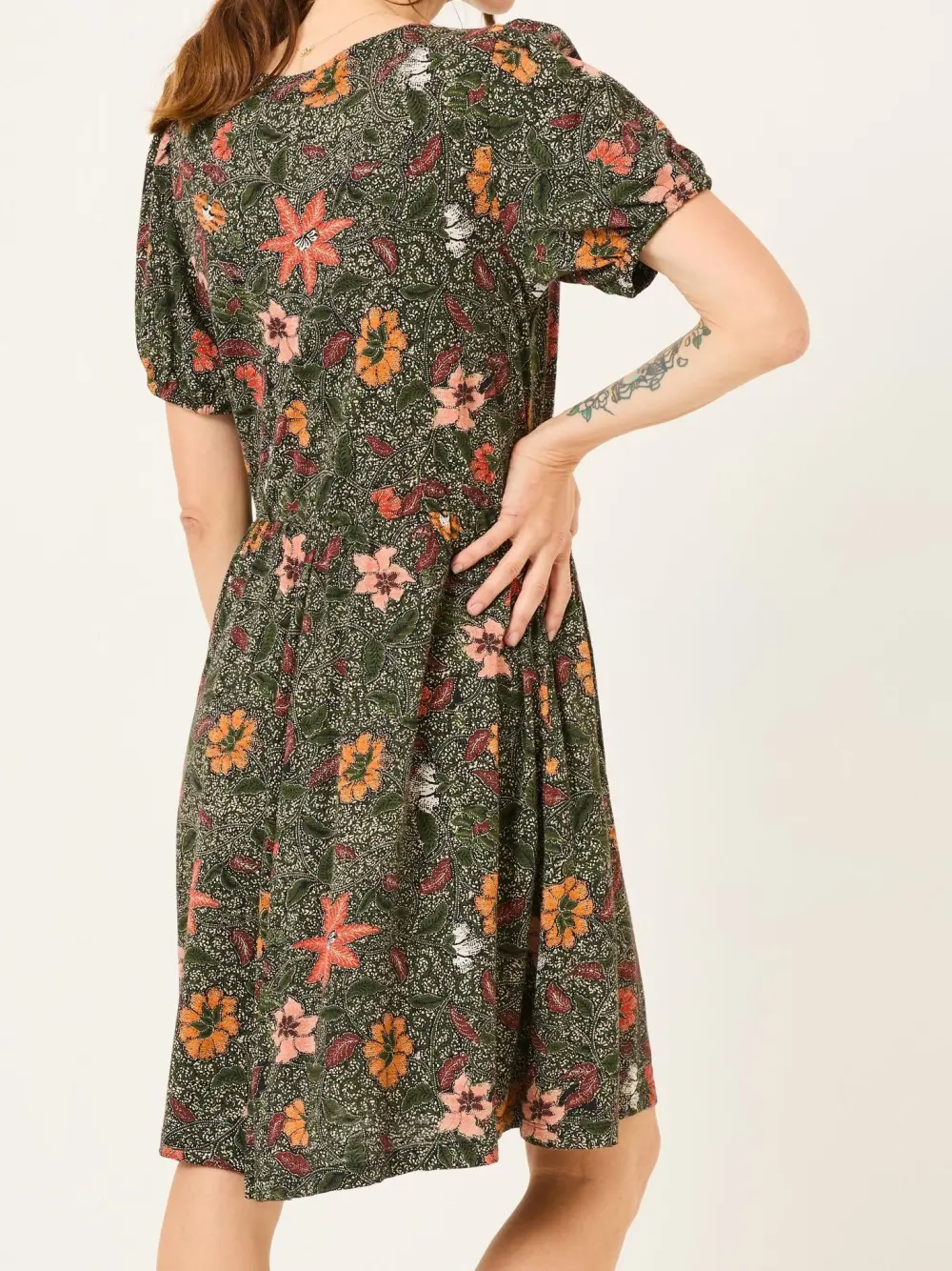 Nell Black Floral Short Sleeve V-Neck Midi Dress