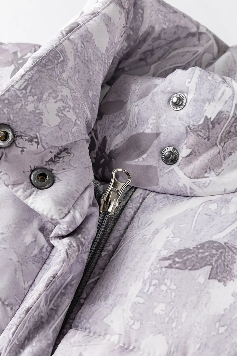 Camo Leaf Print Puffer Vest
