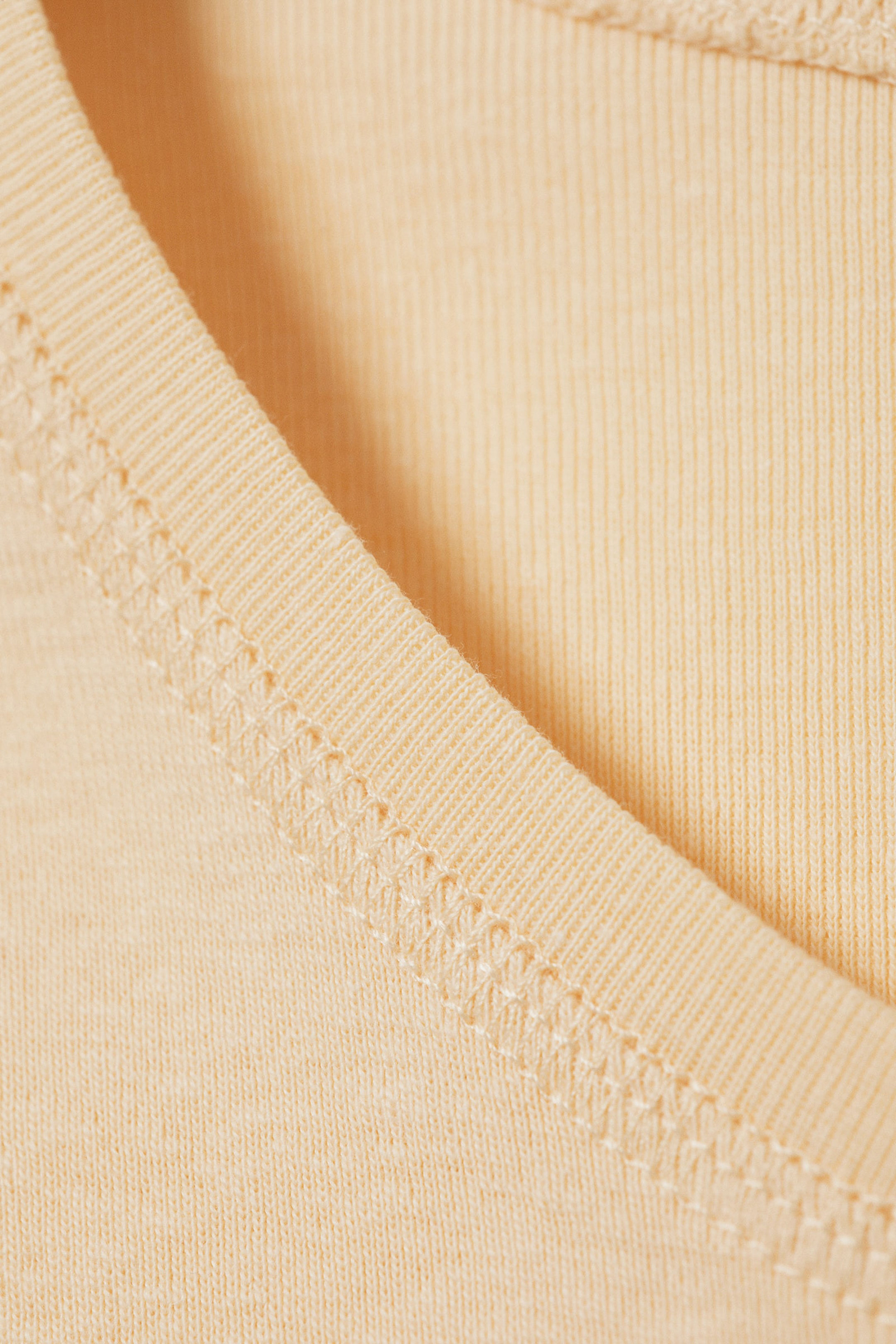 Round Neck Cropped T-Shirt