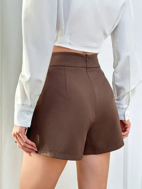 Women's Pocket Button Zipper Regular Fit Shorts