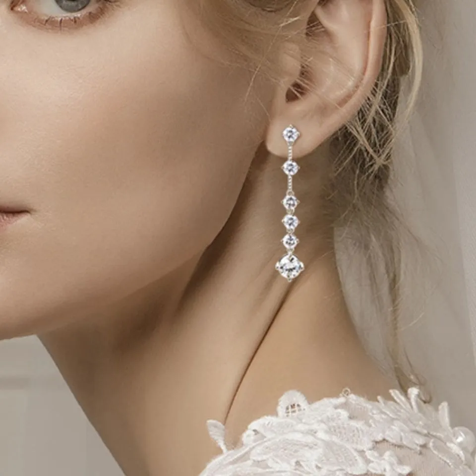 Neat Moissanite Jewelry
