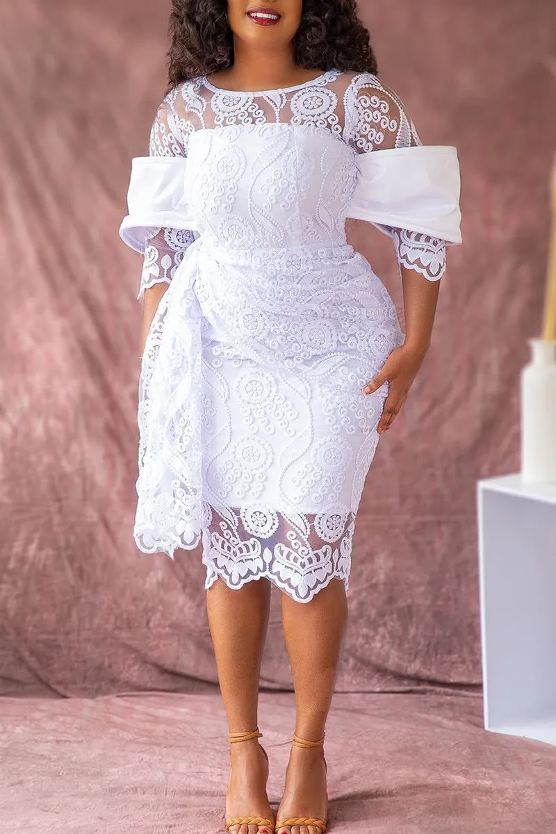 Plus Size White Semi Formal Round Neck Lace Mini Dresses