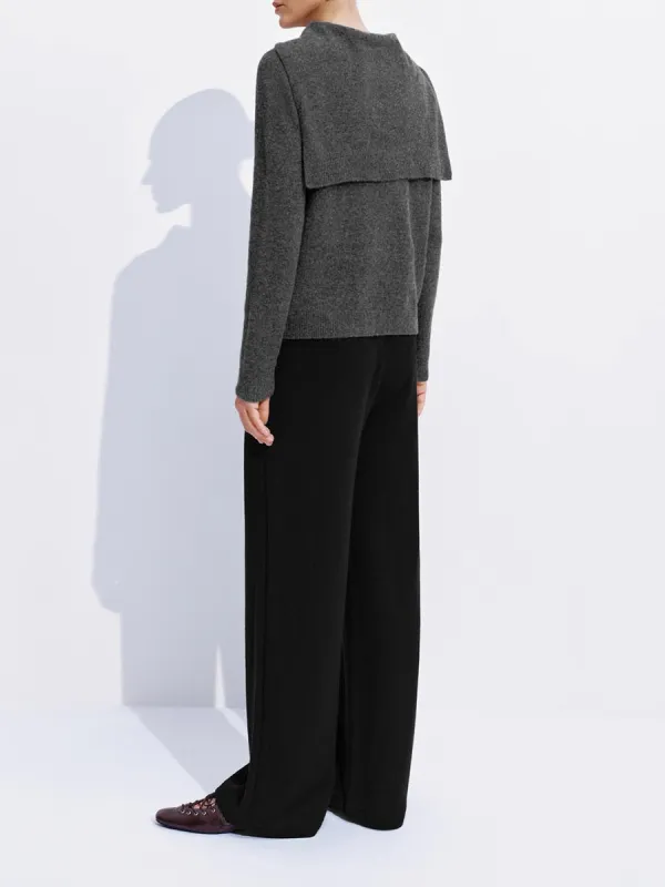 A Loose Grey Shawl Casual Sweater For Ladies