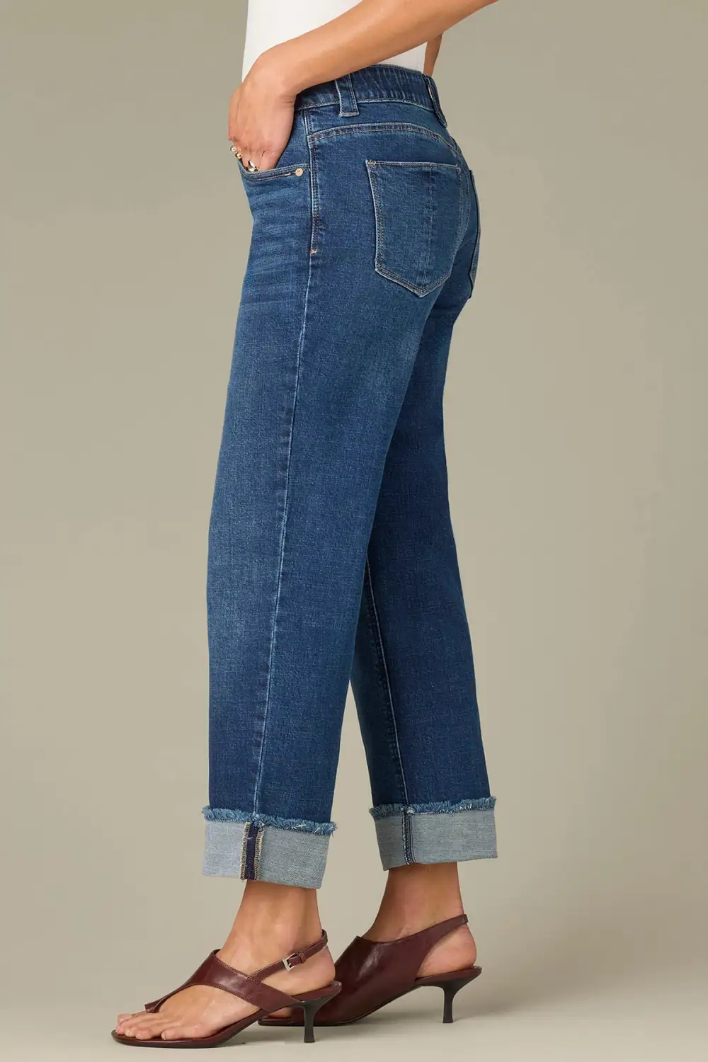 High Rise Boyfriend Jeans Fray Hem