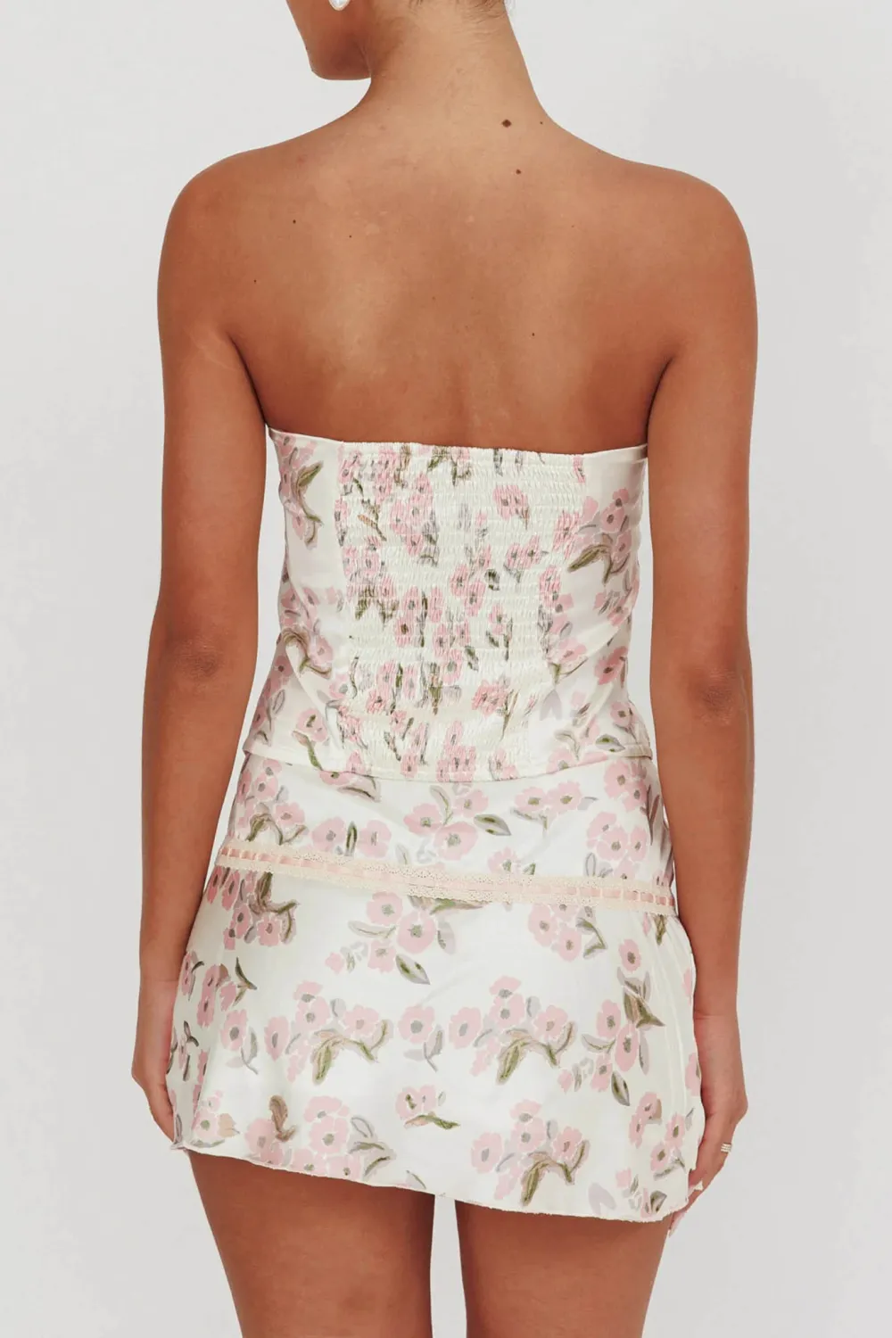 Exquisite Three-Dimensional Tailoring Lace Patchwork Skirt