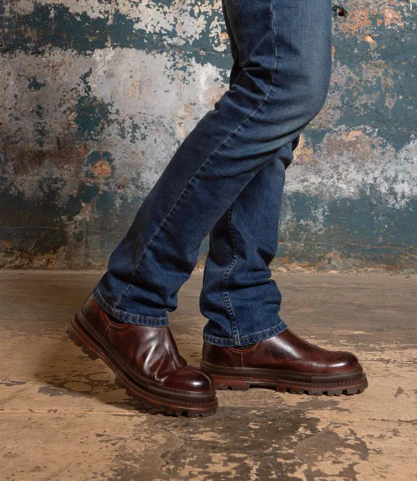 Pull-Tab Heritage Chelsea Boots