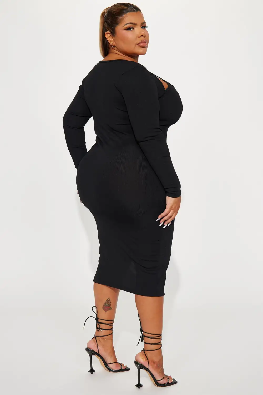 Nora Ribbed Midi Dress - Black