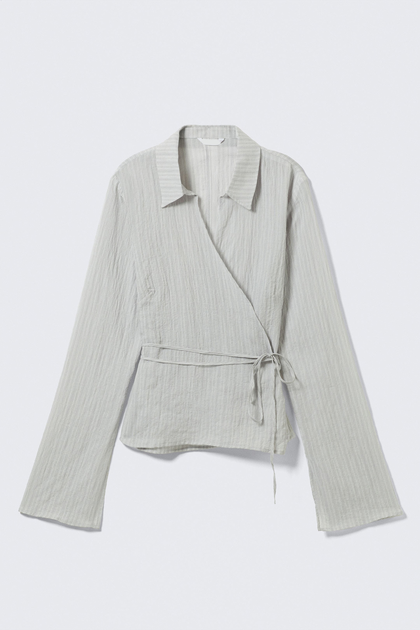 Textured Tied Long Sleeve Blouse
