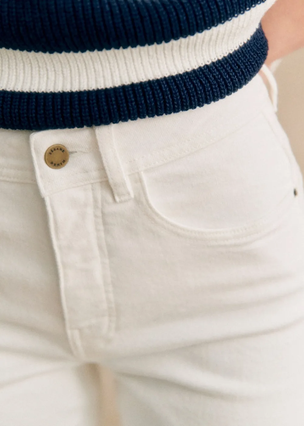 Solid Mid-Rise Slim-Fit Jeans