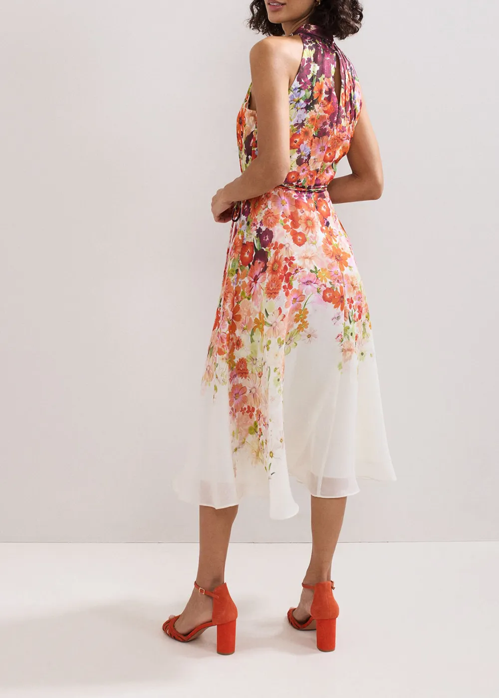 Classic And Trendy Sleeveless High-Neck Art Print Dress