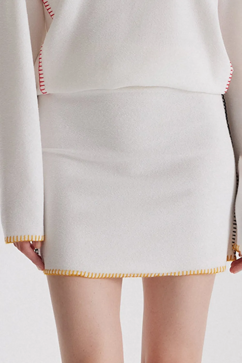 Fit Skirt-White