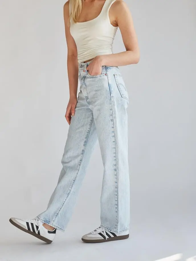 Straight Ankle Jeans