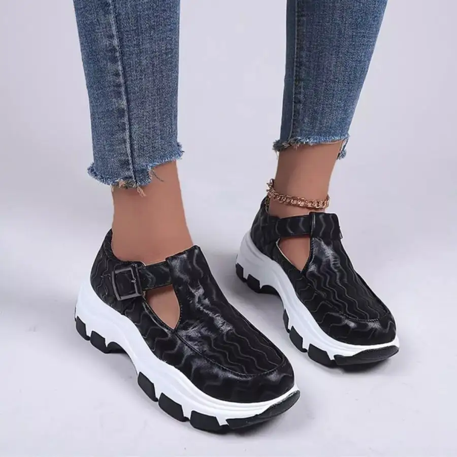 Lightweight Round Toe Platform Sneakers