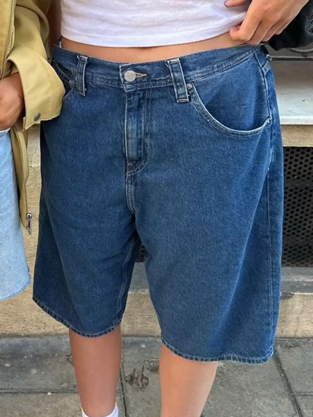 Soft Touch Simple Pocket Detail Shorts