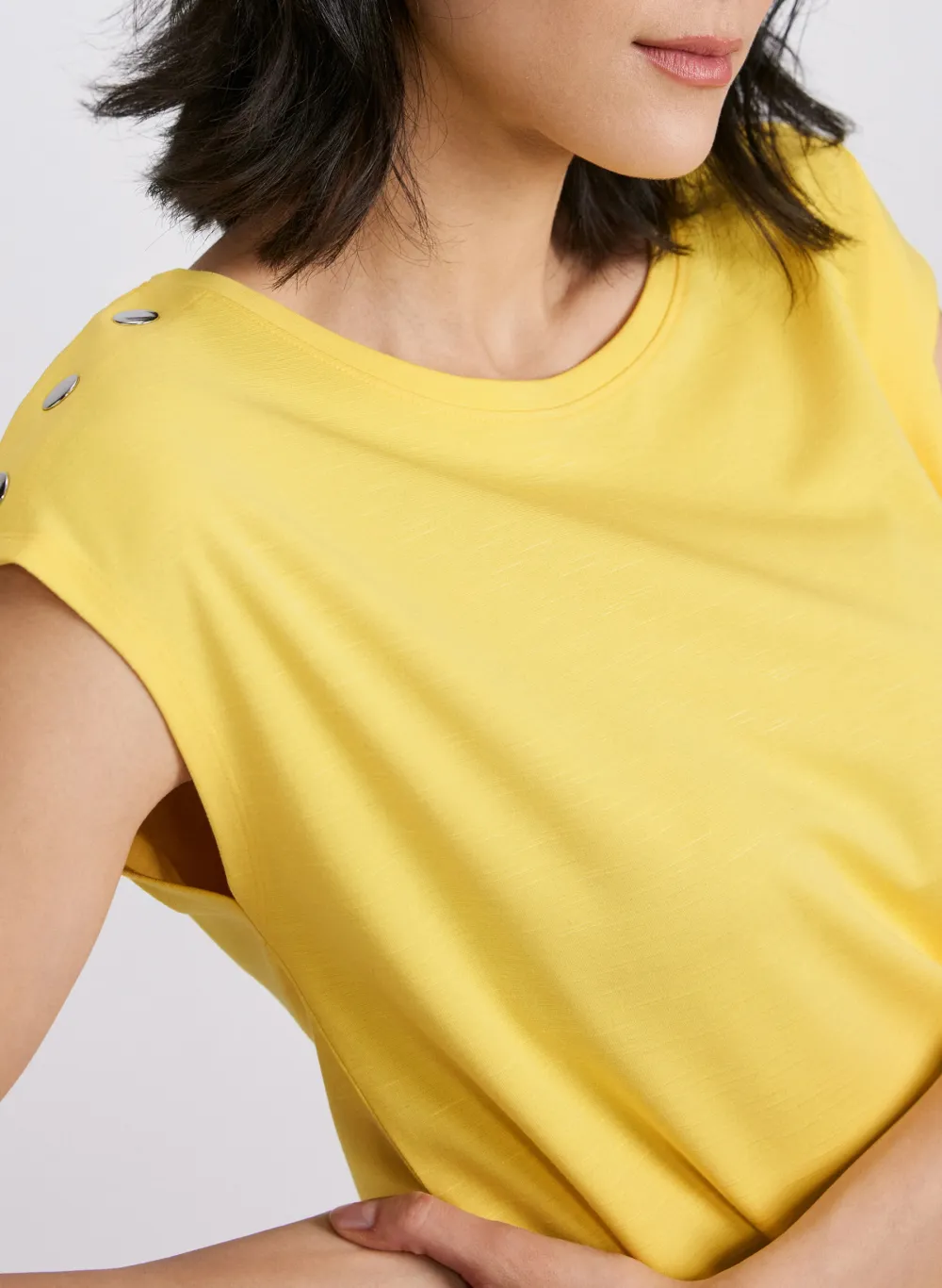 Solid Color Sleeveless T-Shirt