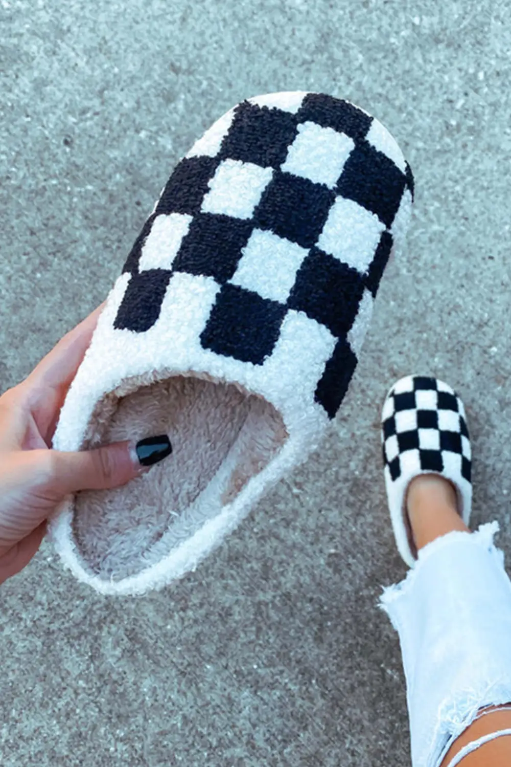Checkered Print Fuzzy Slip On Winter Slippers