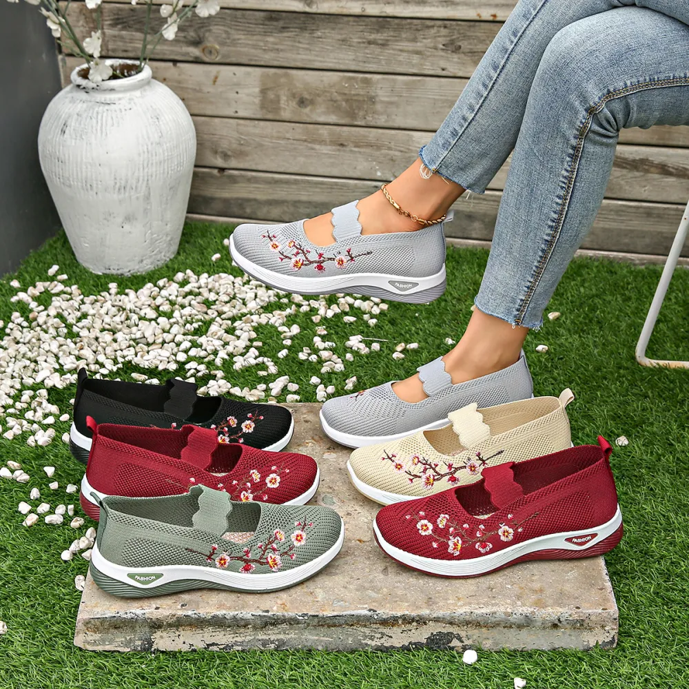 Old Beijing Cloth Shoes Soft Sole Comfortable Middle-Aged and Elderly Mom Shoes