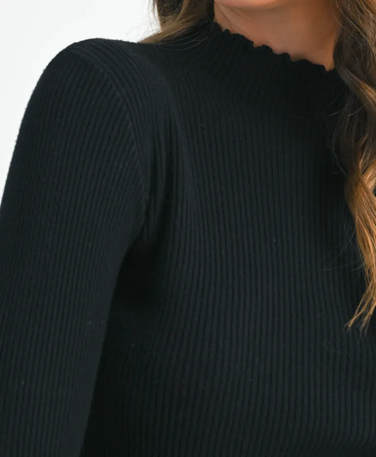 Mock Scallop Trim Edge Sweater