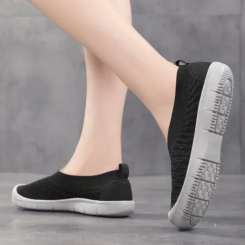 Women Casual Shoes Female Slip-on Shoes Four Seasons Breathable Non-slip Comfortable Outdoor Ladies Walking Sneakers