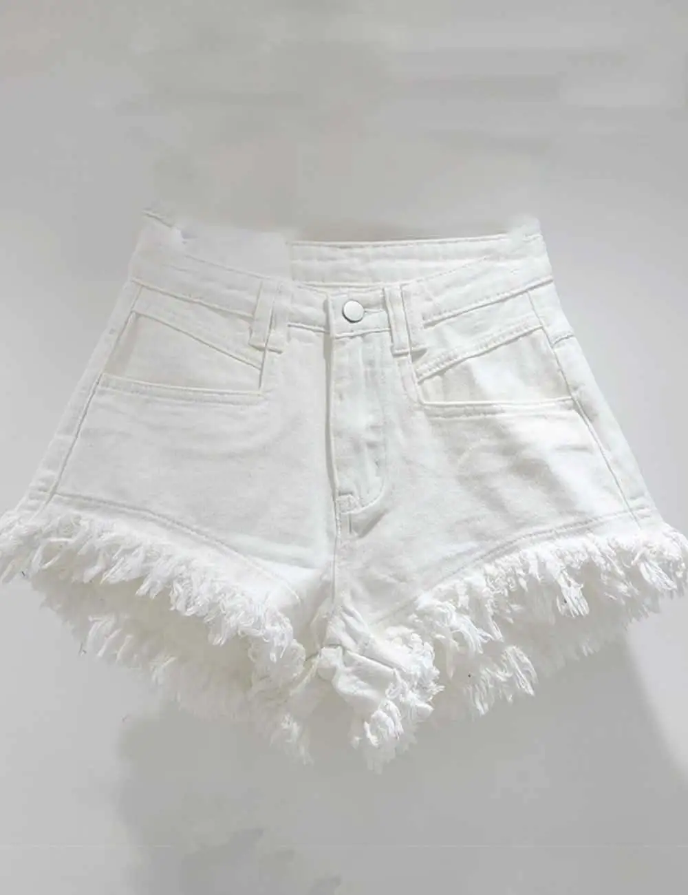Pocket Frayed Denim Shorts