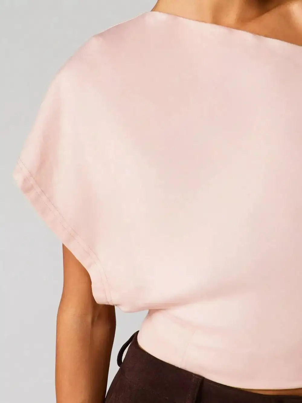 One-Shoulder Crop T-Shirt