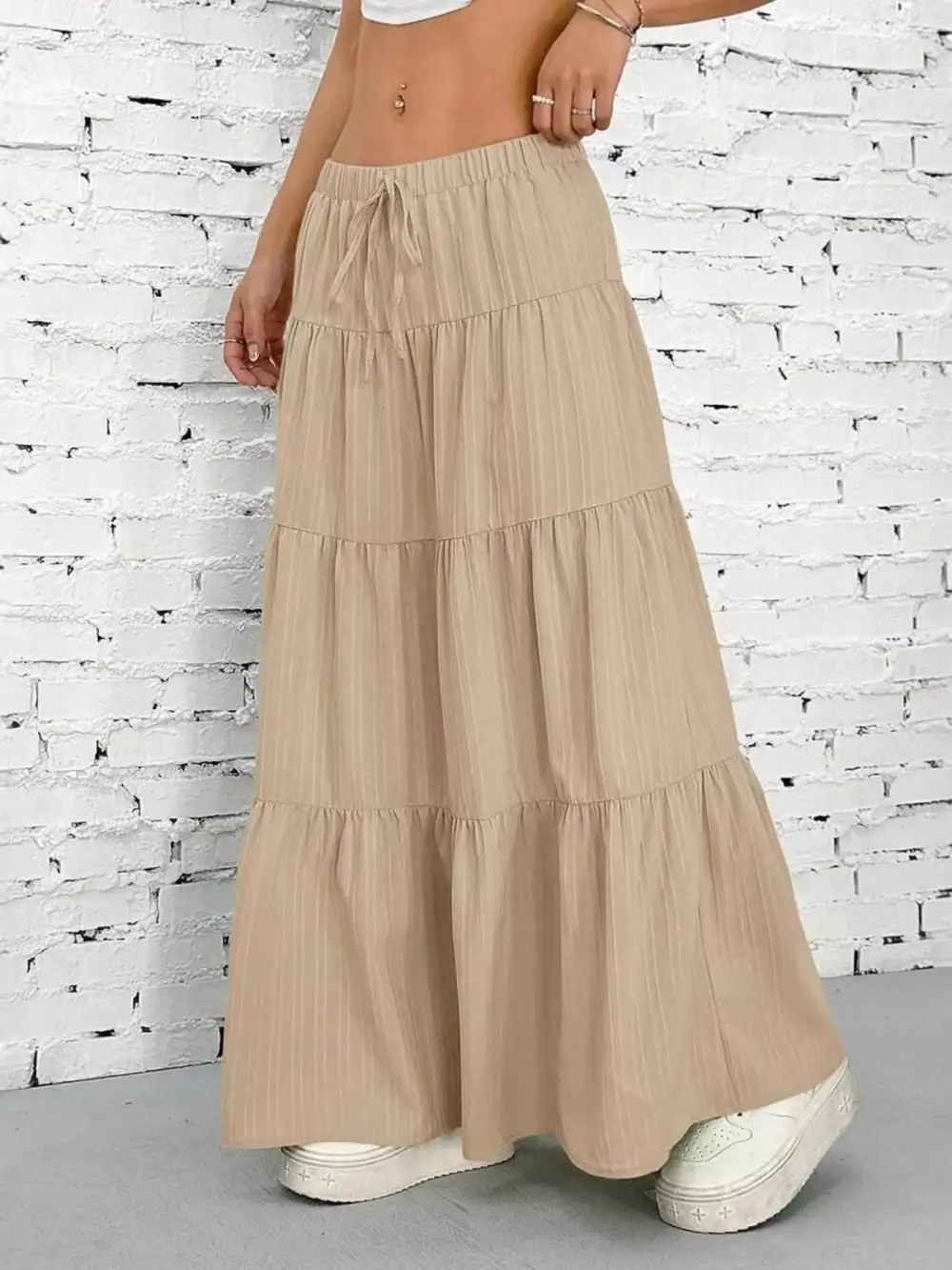 Sharp Drawstring Flowy Skirt