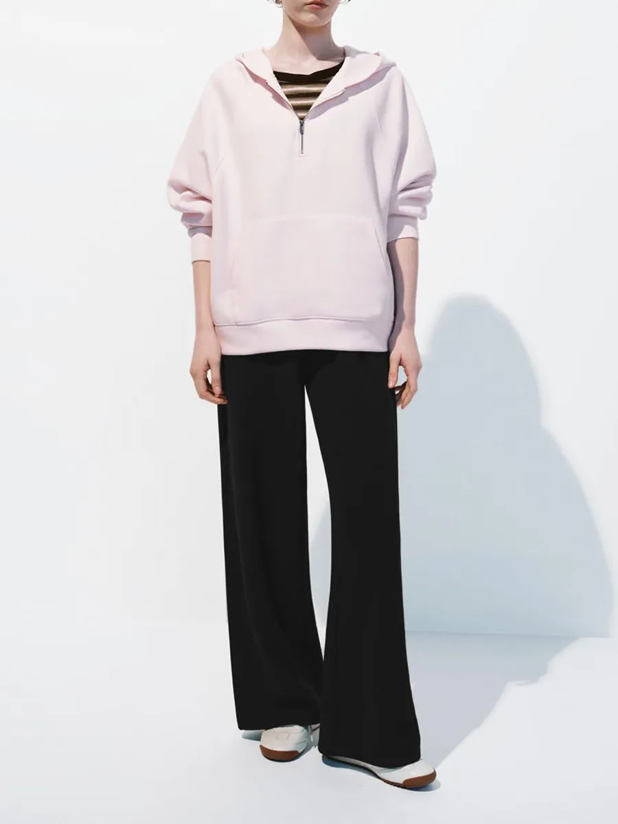 A Loose Pink Casual Hoodie With A Zipper Collar For Ladies