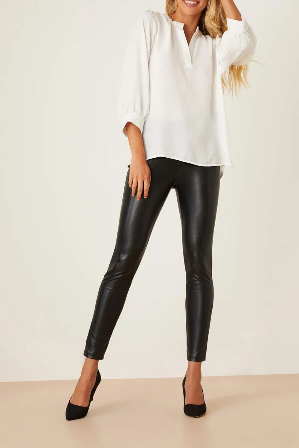 Breathable Skin-friendly Casual Ladies Notched V-neck Shirt