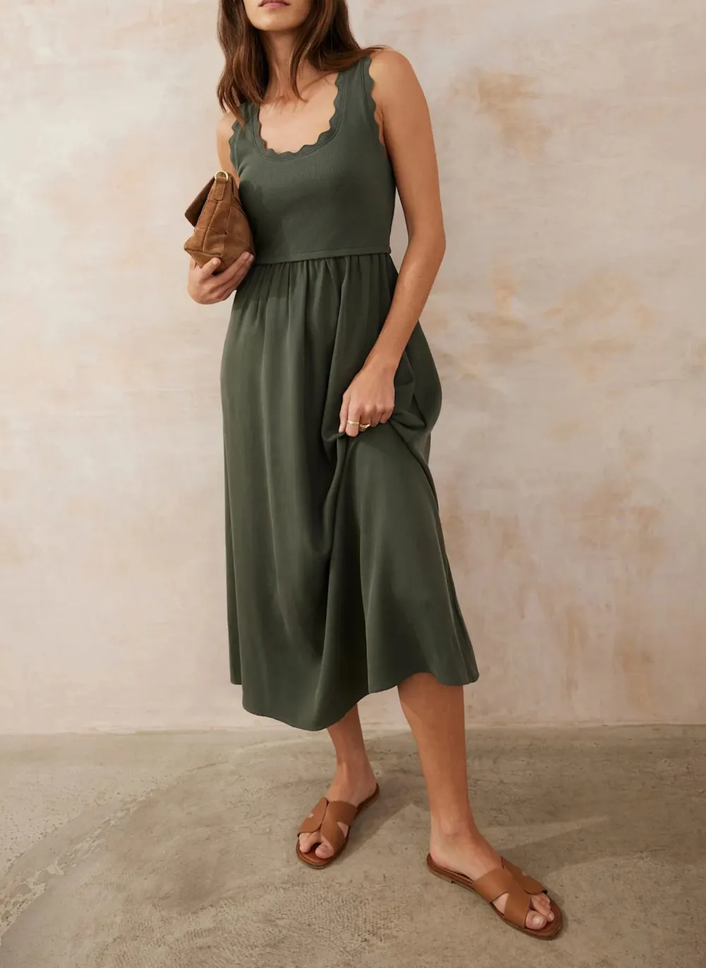 Casual Style Scallop Midi Dress