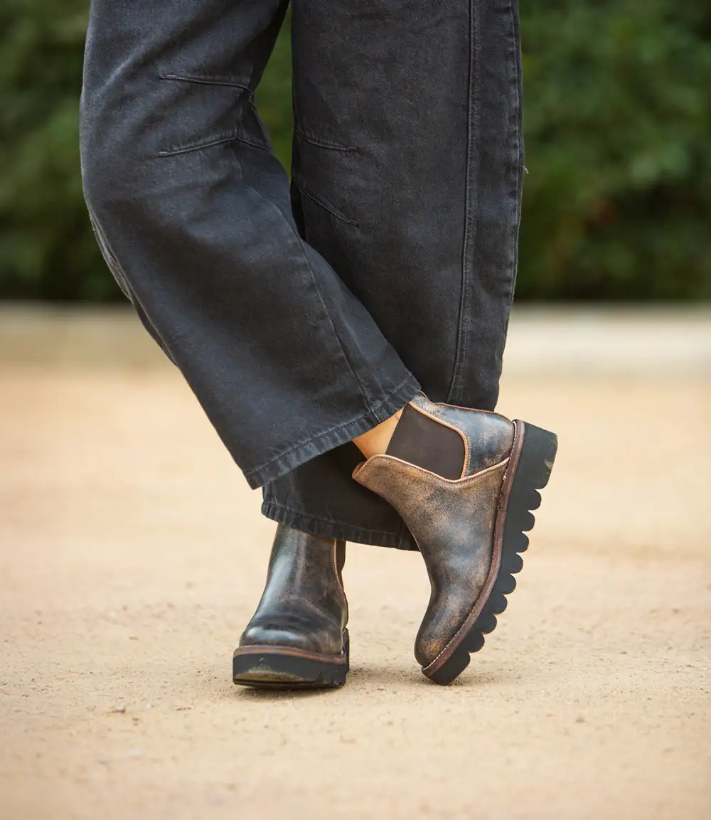 Women's Chelsea Slip-On Leather Refined Ankle Boots