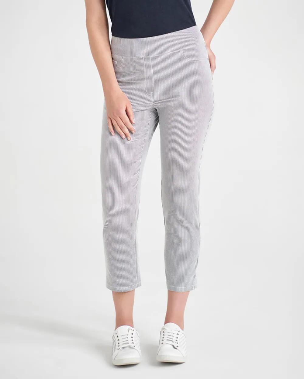 Gray Striped Cropped Pants For Fresh Casual Style