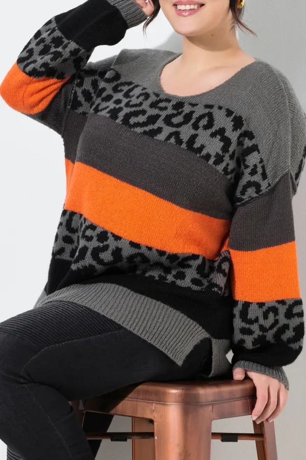 Leopard Print Contrasting Sweater