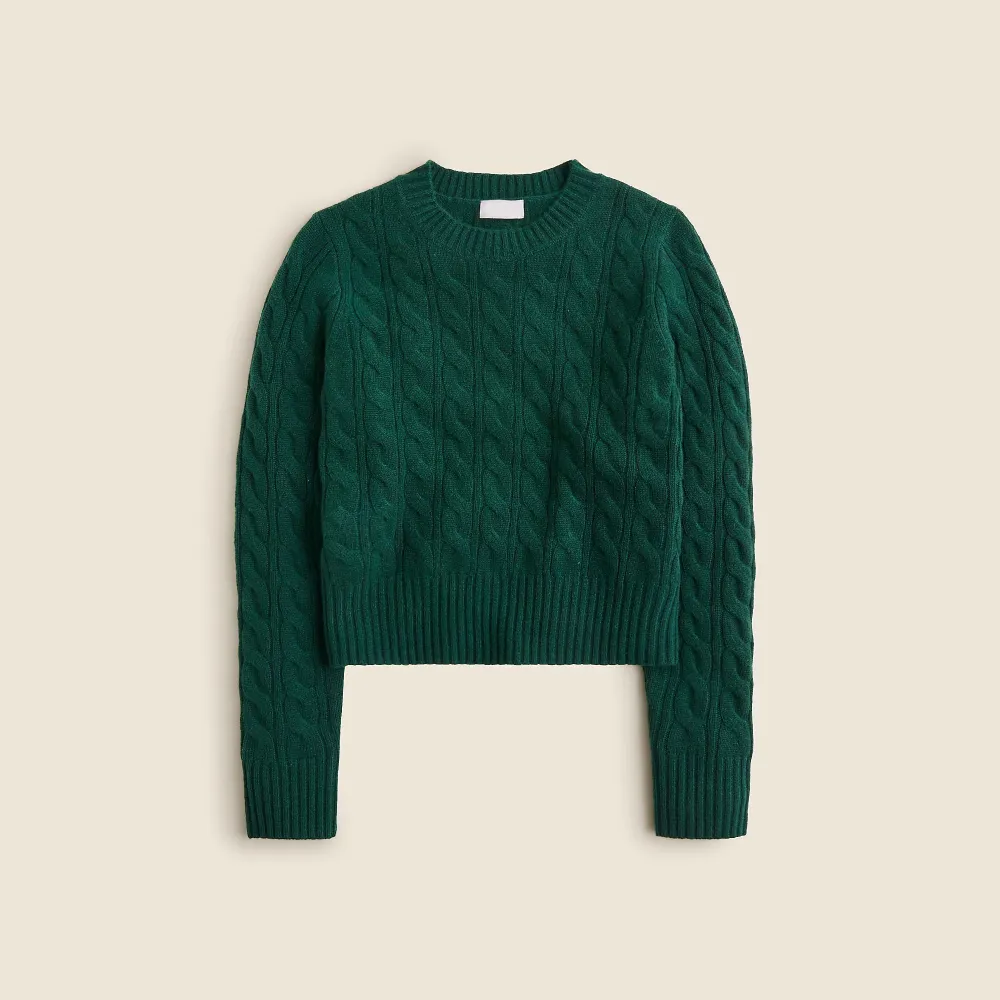 Cashmere shrunken cable-knit crewneck sweater