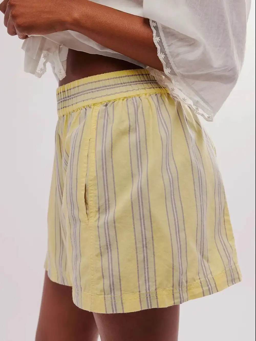 Easygoing Elastic Waist Shorts