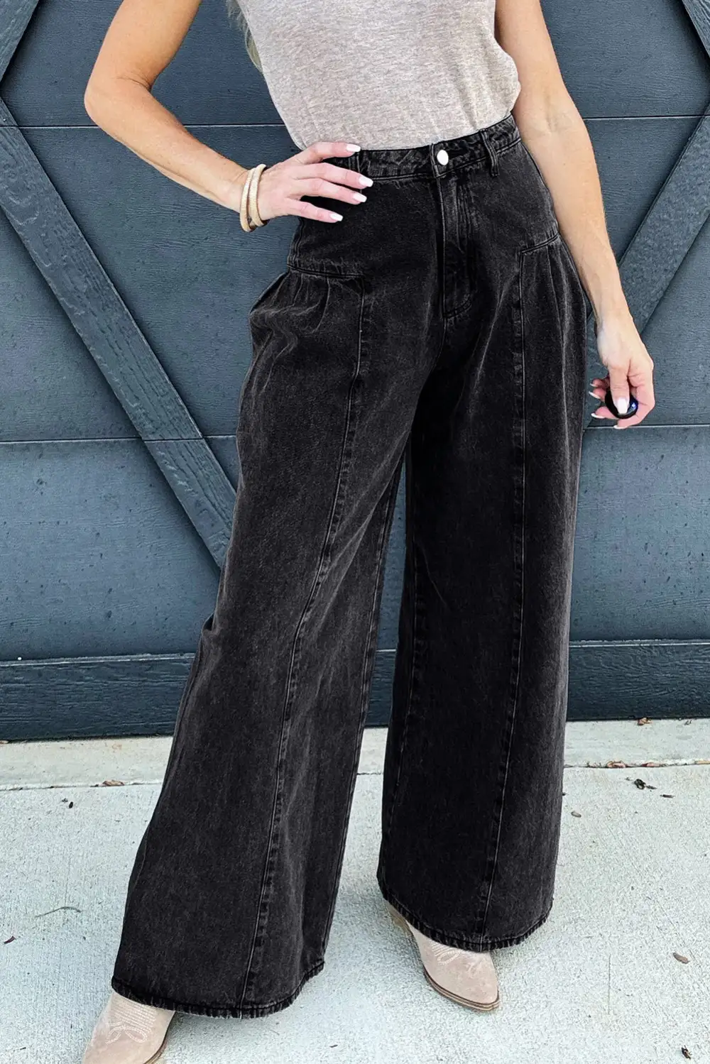 Wide Leg Pleated Mineral Jeans