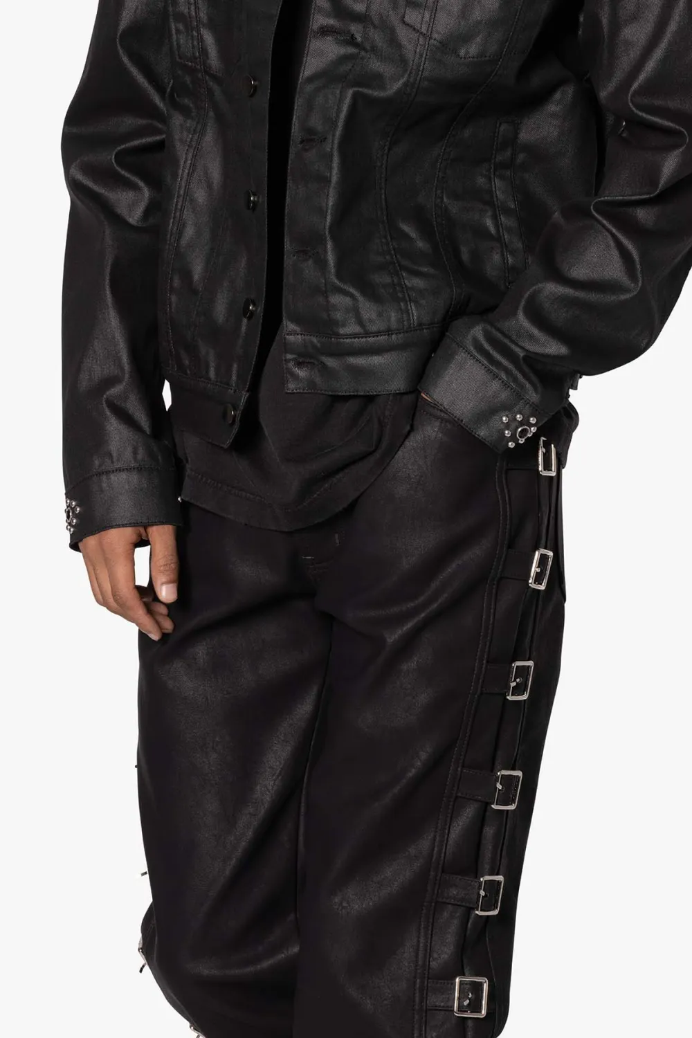 V686 Leather Belt Side Pants - Black