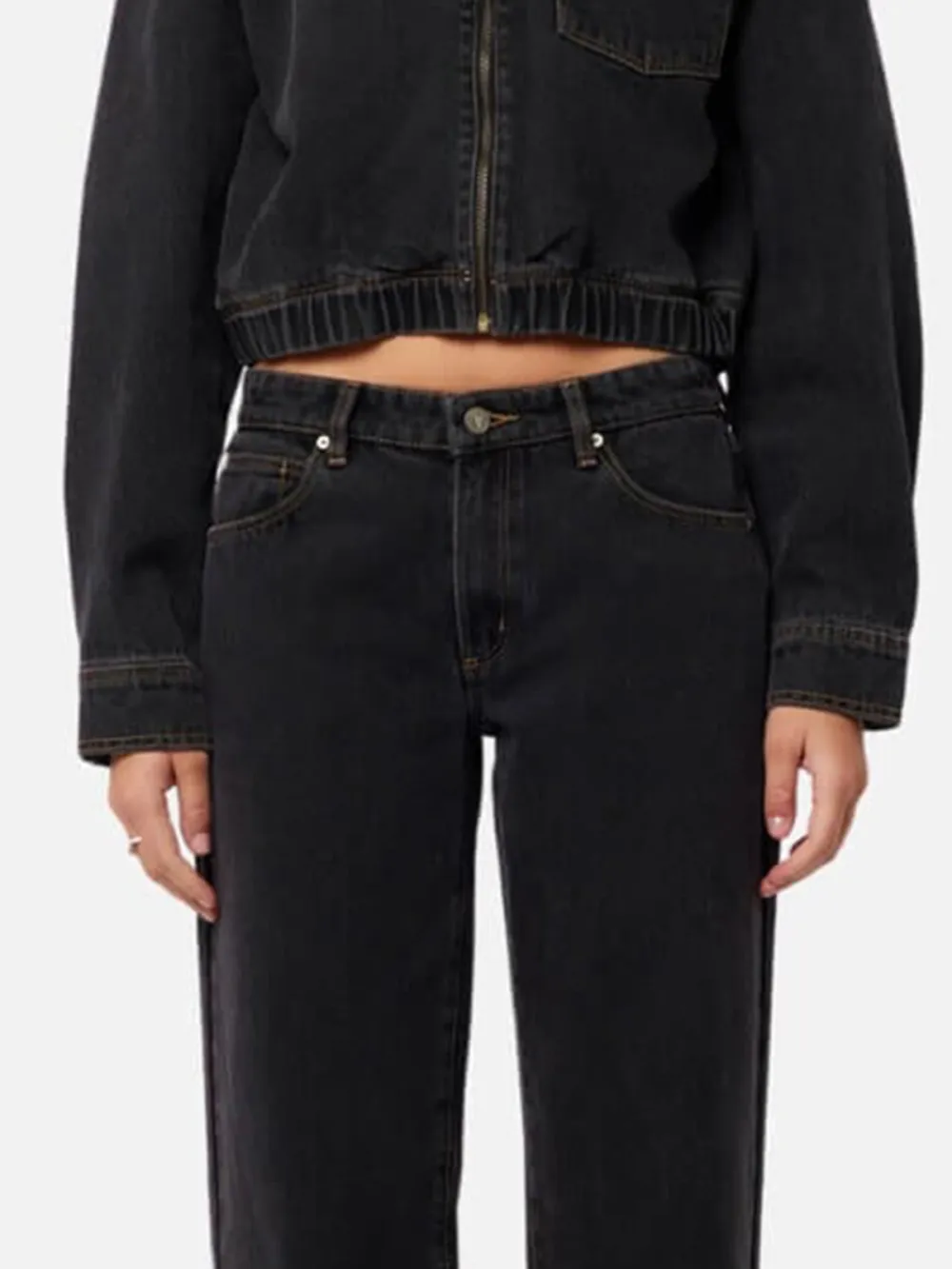 Washed Low-Rise Straight Jeans