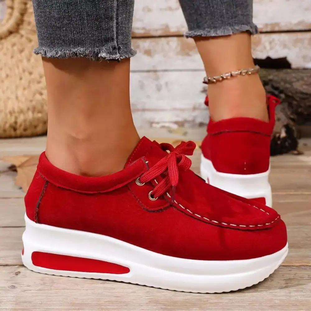 Versatile Round Toe Platform Sneakers