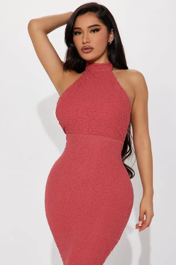 Taelynn Textured Maxi Dress - Marsala