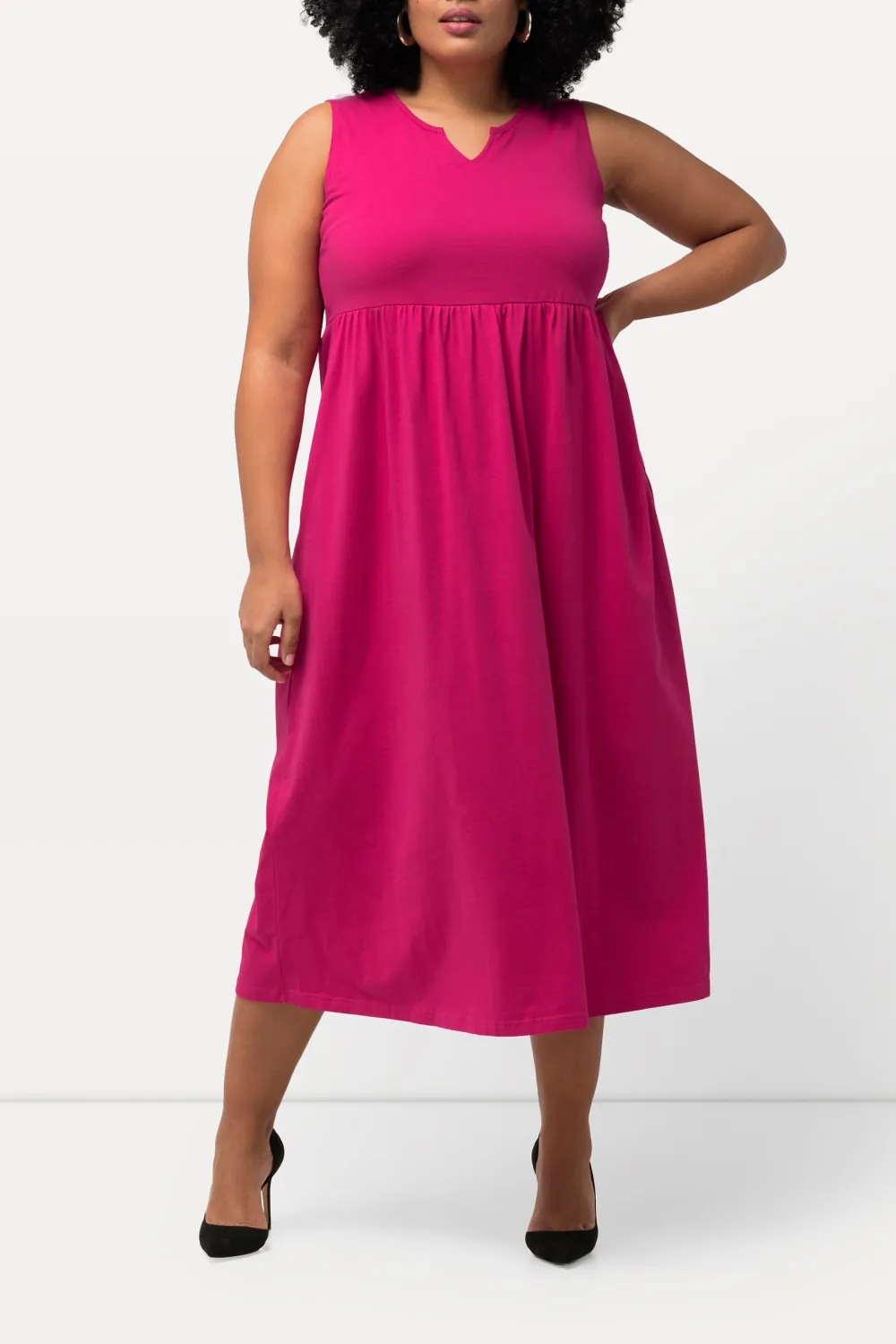 Solid Color Notch Round Neck Dress