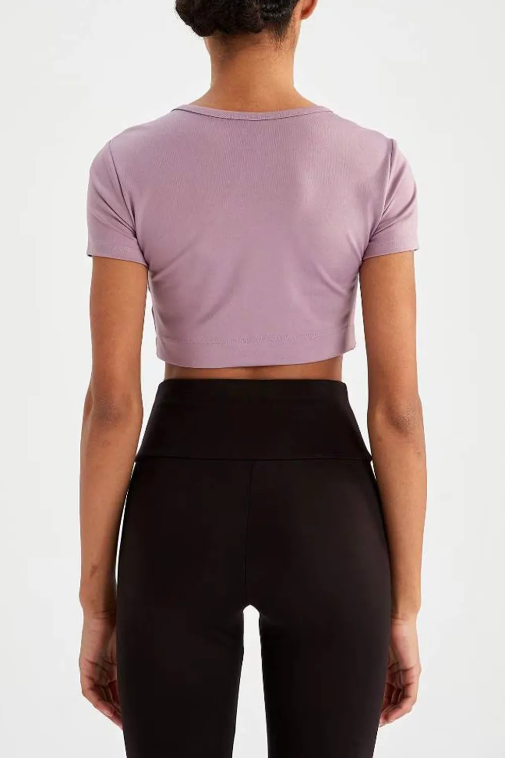 Elegant Crew Neck Solid Color T-Shirt