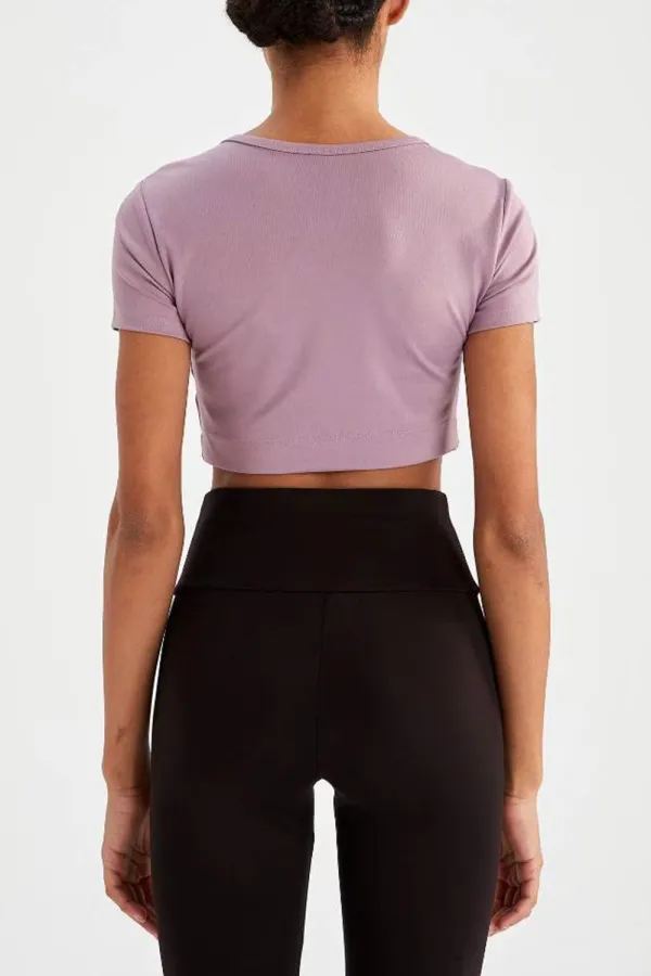 Elegant Crew Neck Solid Color T-Shirt