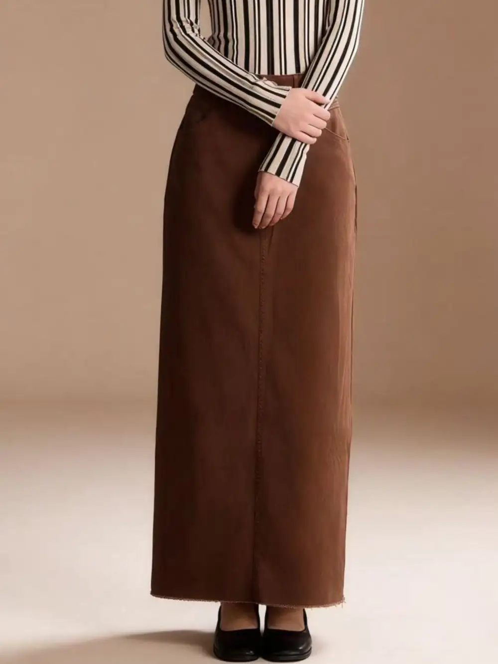 Lightweight Button Front Denim Silhouette Skirt