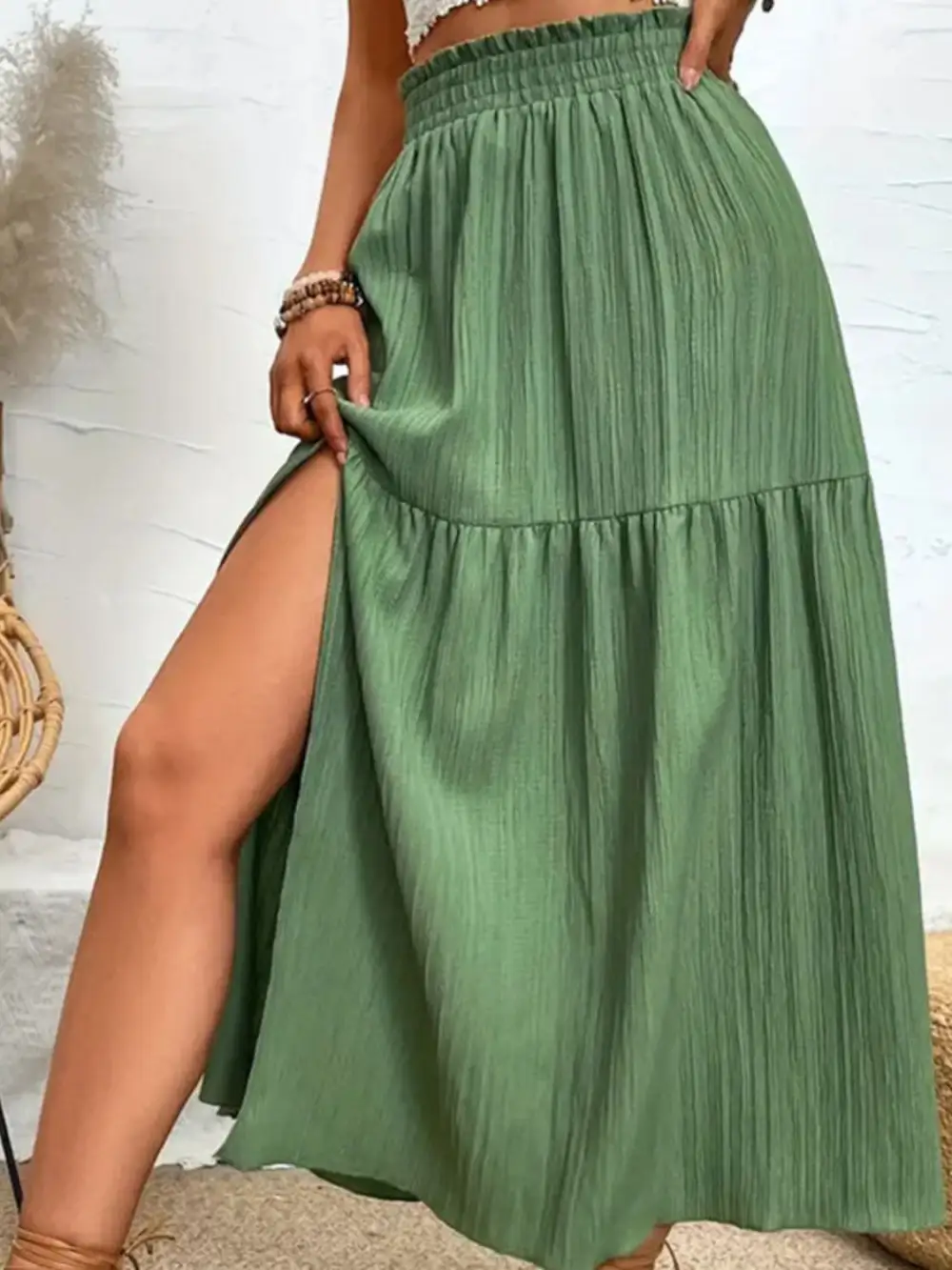 Frill Slit So Ronge Skirt