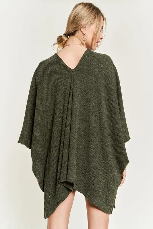 Vivienne V-Neck Poncho Top | URBAN ECHO SHOP