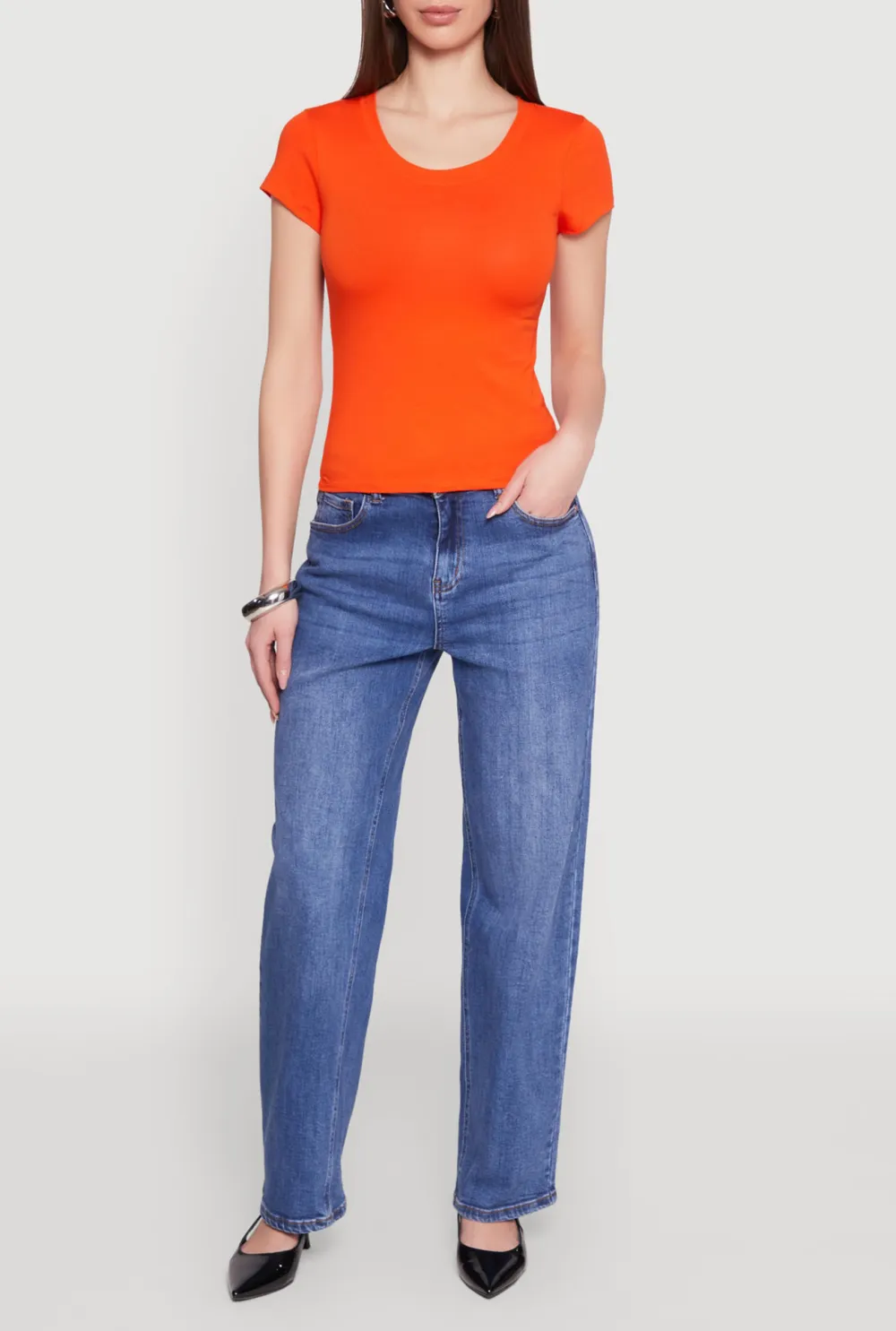 Fitted Round Neck Short Sleeved T-Shirt