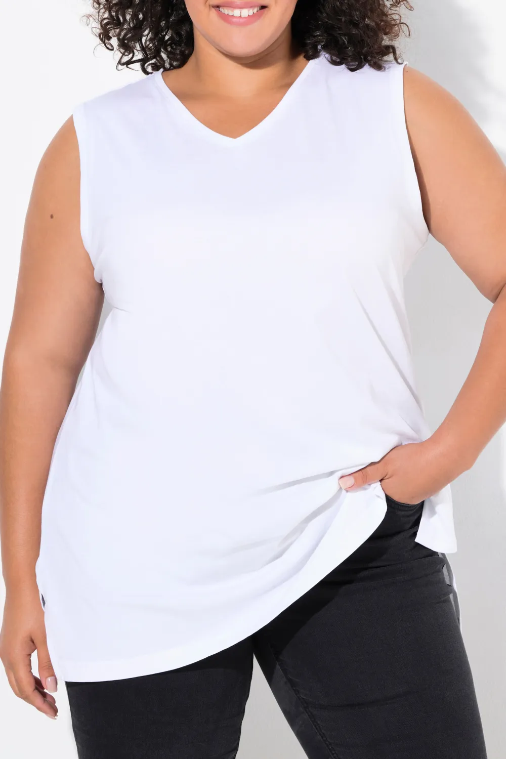 Solid Color Sleeveless T-Shirt
