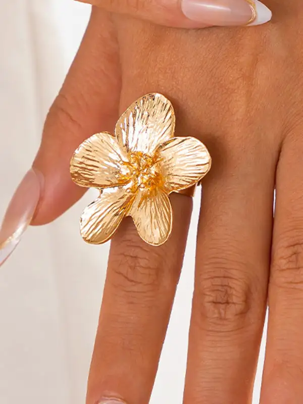 Floral Sculpted Polished Ring